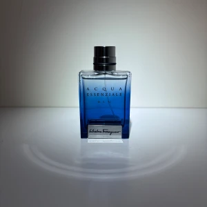 Salvatore ferregamo acqua essenziale blu - Mängd kvar enligt bild