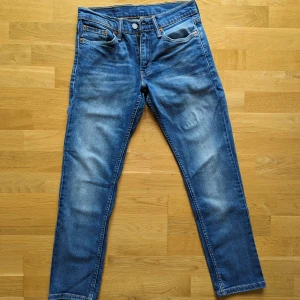 Levis 511 29/30 - Säljer ett par Levis 511 i fint skick. 