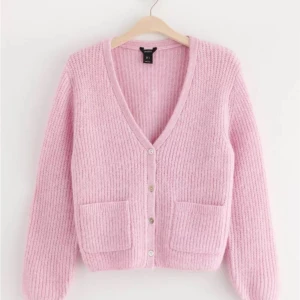 Stickad kofta - Jätte söt kofta från lindex