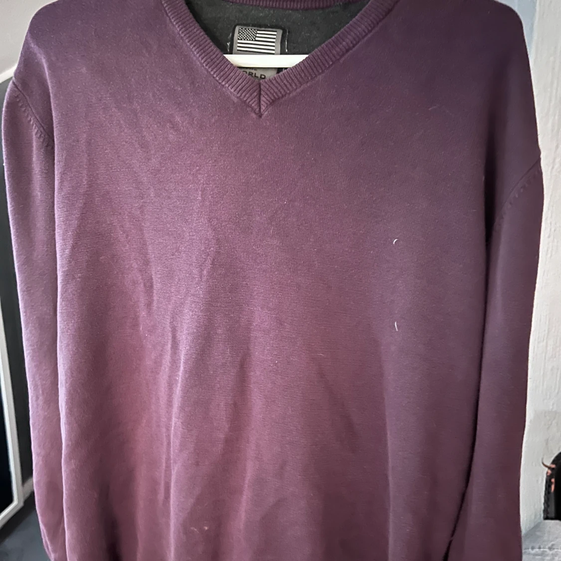 Across the Word swetshirt