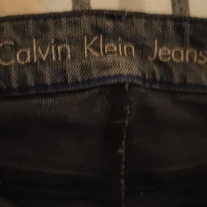 Calvin Klein Planet Grey - Jätte fin grå färg. Super skinny strl W30 L32 . Kom med pris förslag.