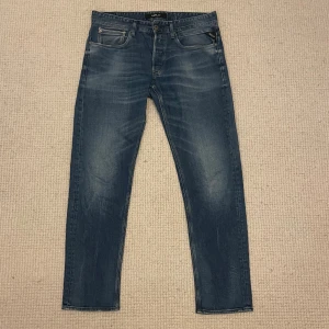 Replay jeans  - Hej! Säljer nu dessa super snygga replay jeans. Super lätta att matcha till. W32 L32