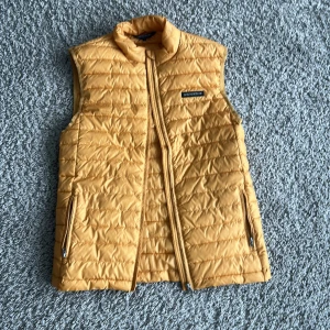 Lexington väst 750kr - Bra skick, nästan aldrig använd, säljer för behöver pengar, exsklusive frakt vid köp för lång distans