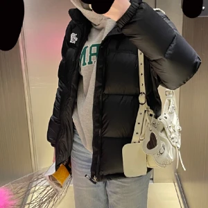 North face - köpt för 2800 äkta från affären. 