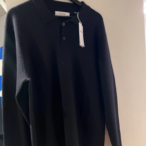 Whyred tröja - Helt ny med lapp kvar! Stl M. 100% merinoull Nypris 1599 från Brothers.