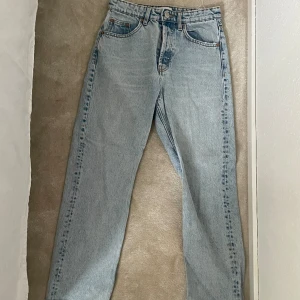 Zara jeans  - Zara jeans i stolek 36