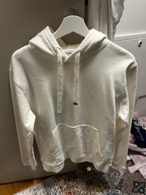 Dondup hoodie - Helt ny dondup hoodie i S