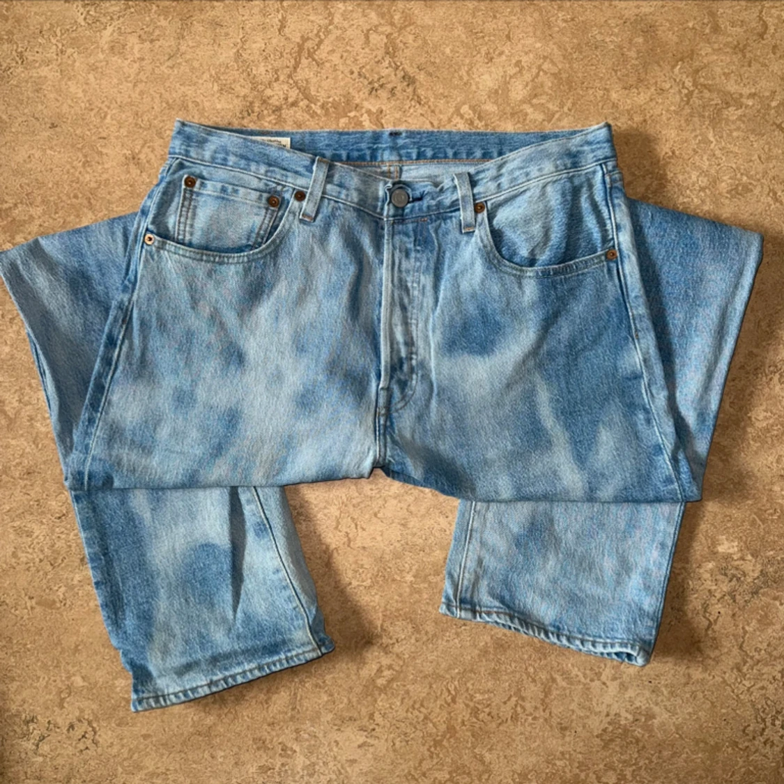 Levis 501 Bleached Blåa Jeans - 1