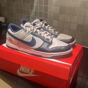 Nike dunk - Säljer nu mina riktigt feta Nike dunk som är i ett skick 7/10
