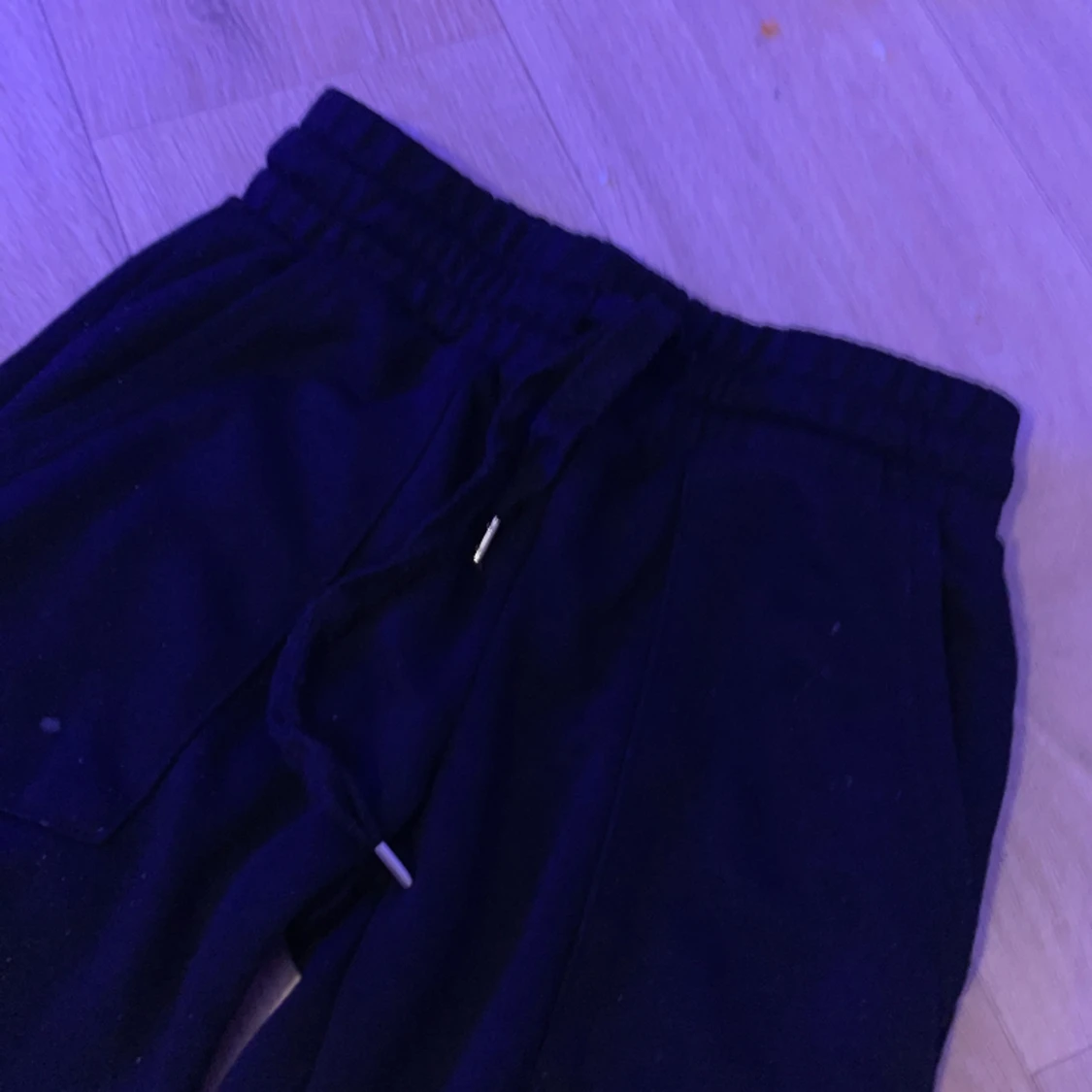 Svarta mjukis byxor 50-100kr - 91