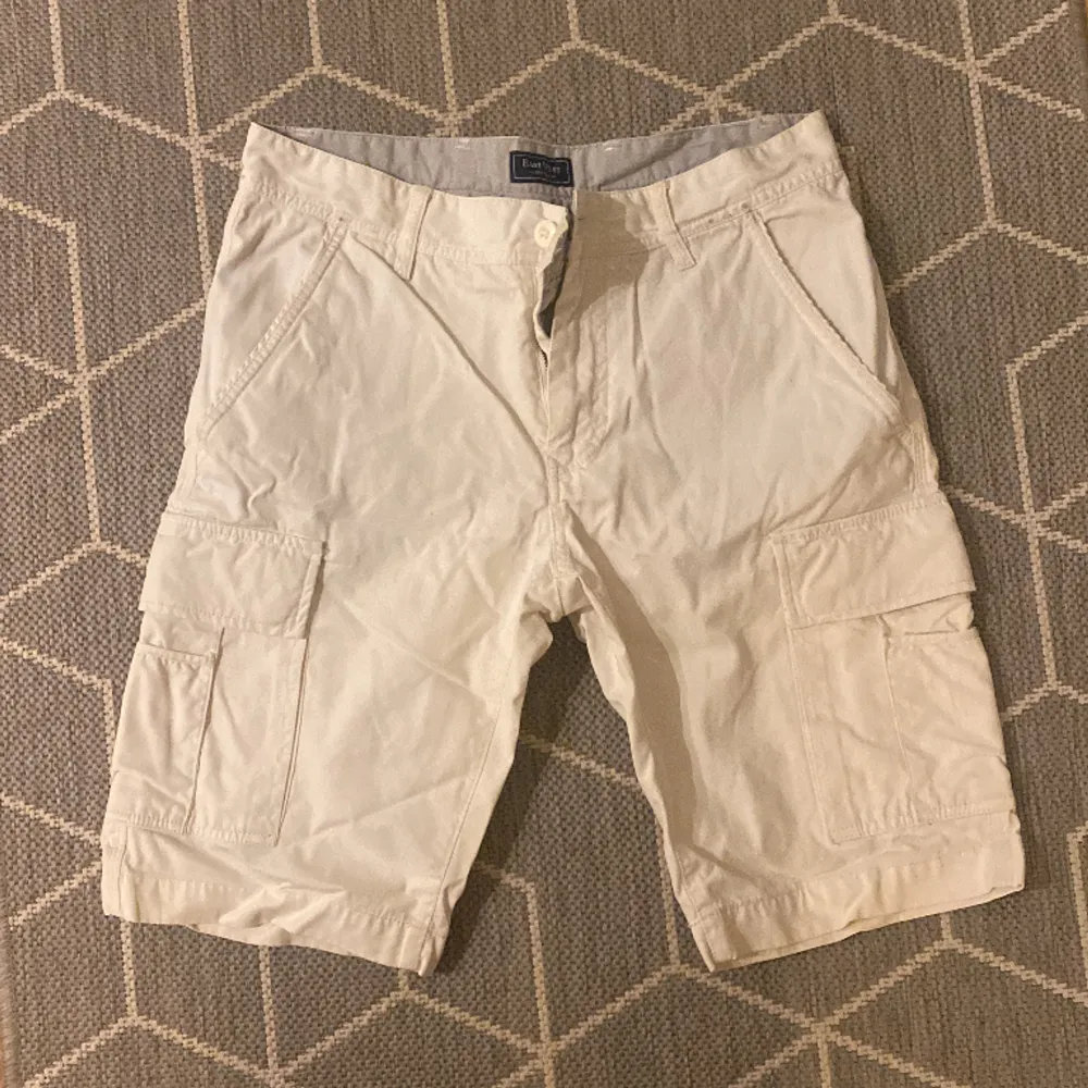 Shorts köpta på MQ (herr shorts) W30. Shorts.
