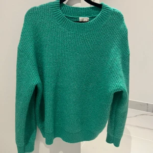 stickad tröja😍😍😍 - En grön jättefina stickad tröja!