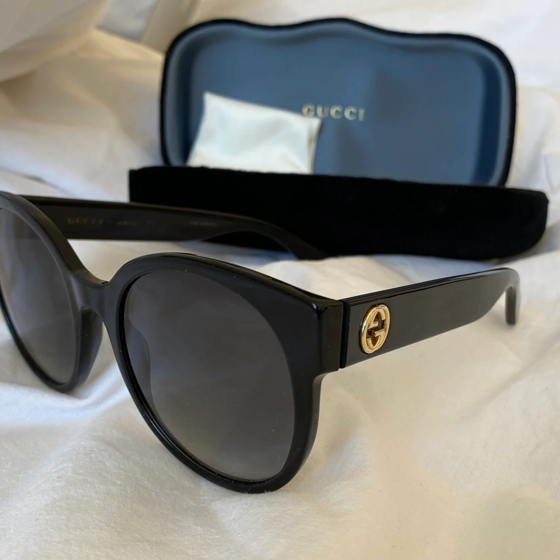 GUCCI solglasögon - nyskick💘 - 90