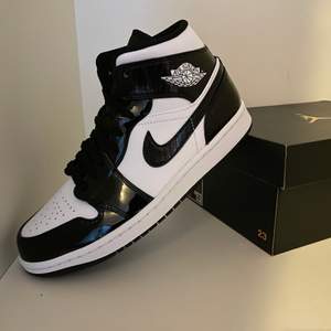 Jordan 1 Mid Allstar 36.5-43 2200kr