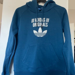 Adidas huvtröja  - Mjuk huvtröja