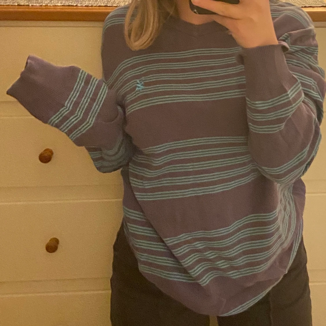 Tunnt stickad tröja randig  - 91