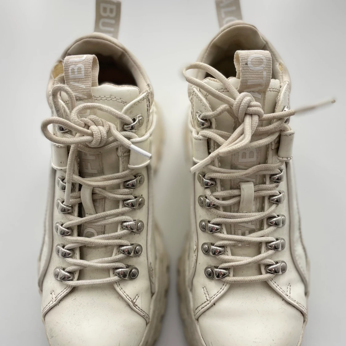 Buffalo platform sneaker 