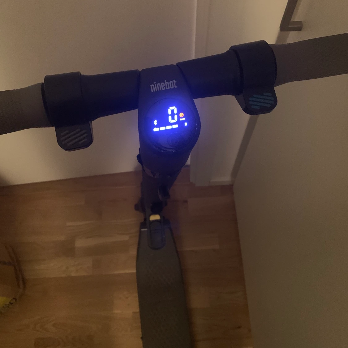 Ninebot el scooter - 90