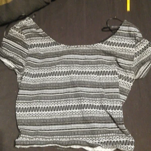 Mag tröja - Mag tröja som man kan styla 