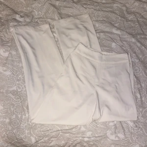 Kostymbyxor  - säljer mina fina kostymbyxor som inte kommer till användning längre och tar plats, använda 2 gånger💖