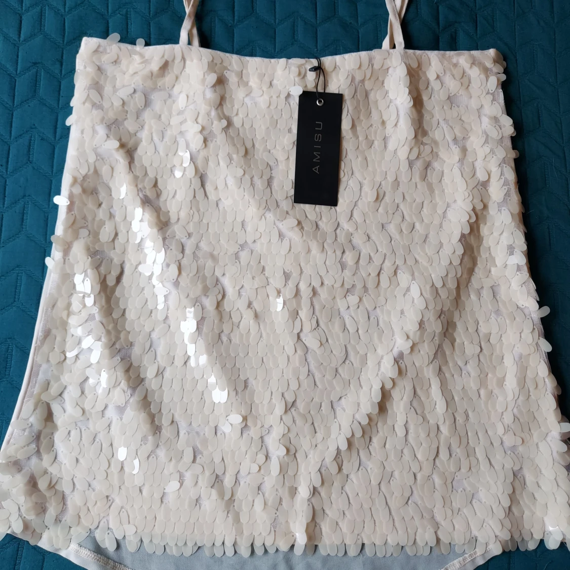 NEW! ONLY very light beige sequined top - 90