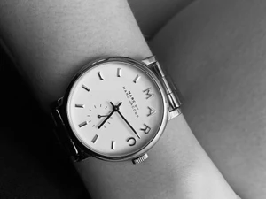 Klocka - Marc Jacobs klocka. Jätte fint skick, behövs bytas batteri. 