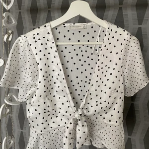 omlott topp - stl xs, 100kr