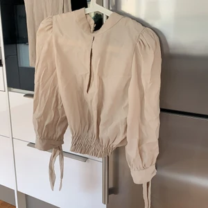 Strl 40, liten i storlek - Strl 40, liten i strl. 