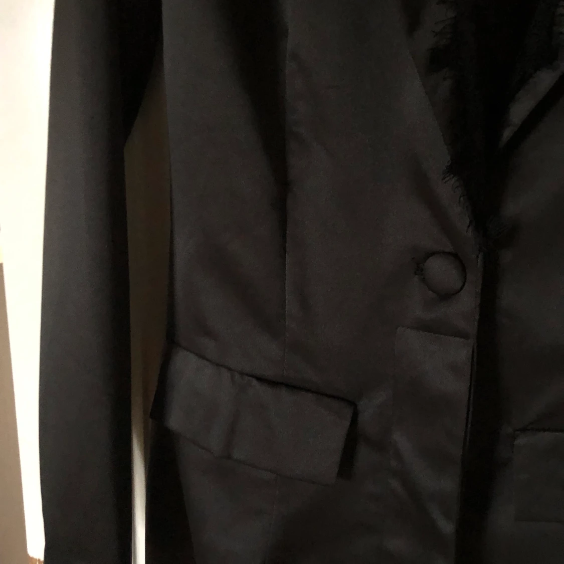 Oanvänd kostymklänning - 91