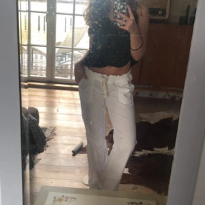 Roxy linnebyxor  - Topp skick! Snygga lågmidjade linnebyxor från Roxy! 