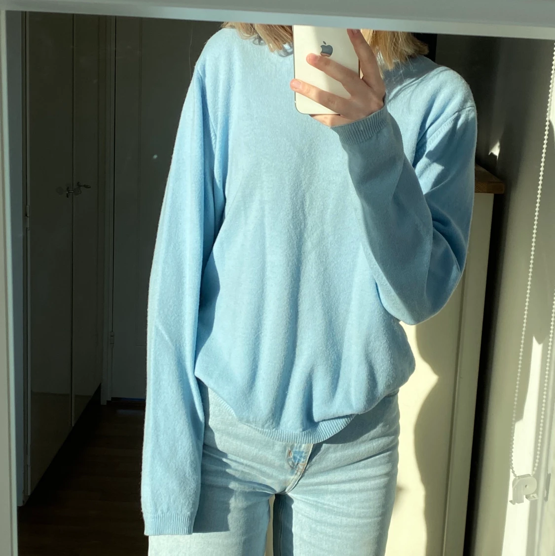 Ljusblå tröja - 90