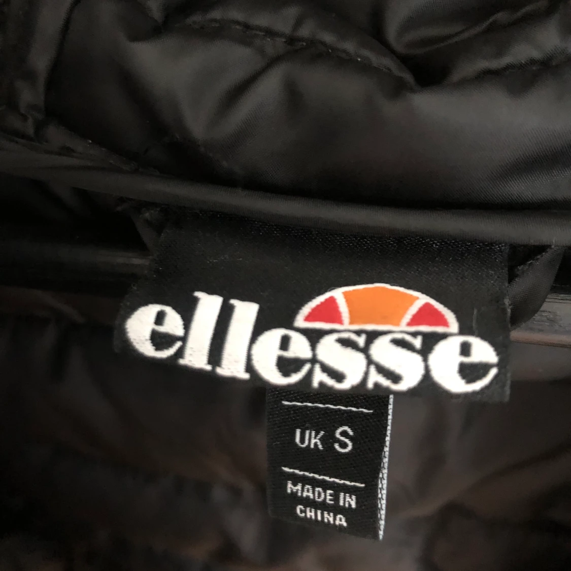 Ellesse jacka Strl S - 90