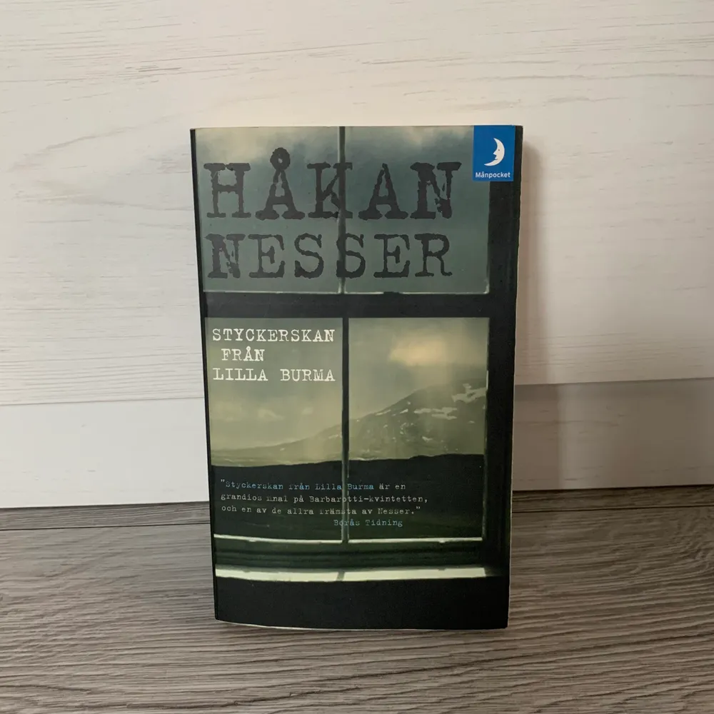 Säljer en bok där Håkan Nesser är författare. Boken är i ett fint skick då den är läst en gång. För mer info så är det bara att skriva till mig. Övrigt.