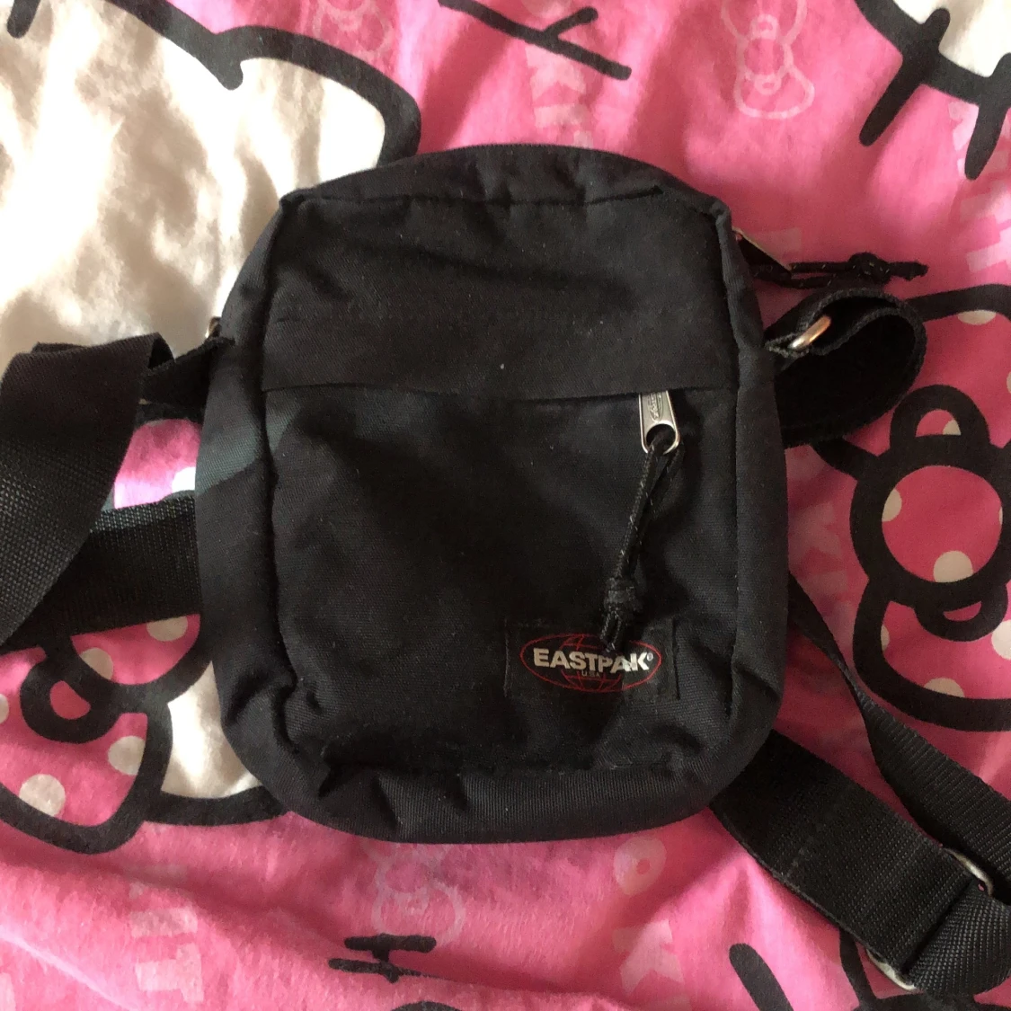 eastpak liten väska