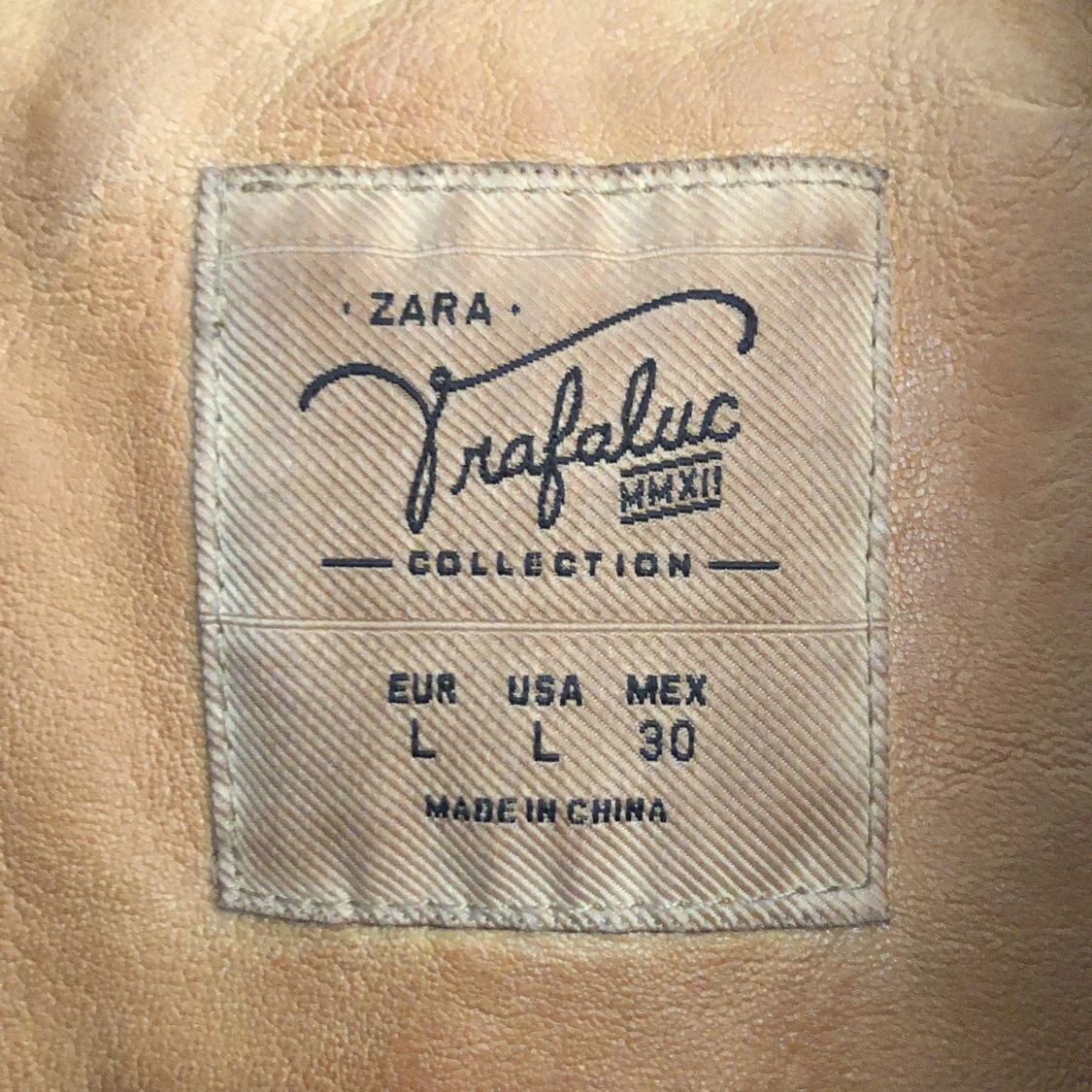 Skinnjacka brun (ej äkta skinn) från Zara, strl L - 91