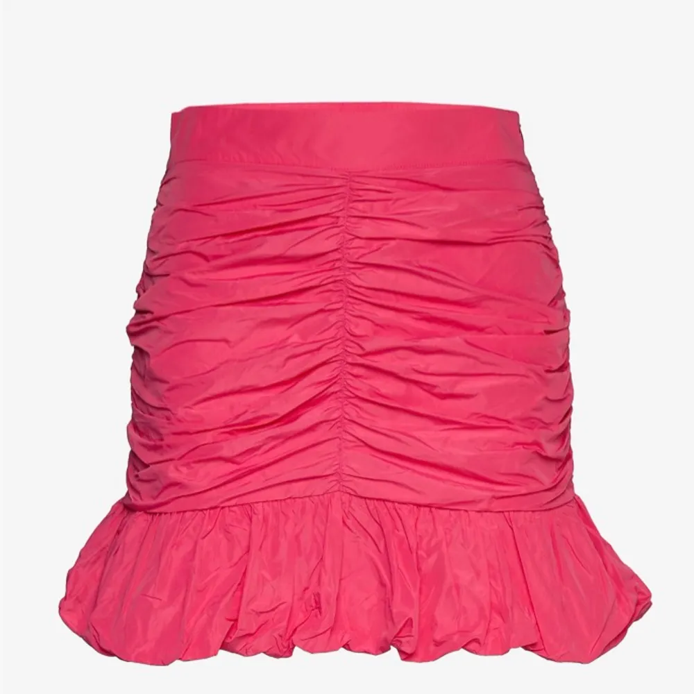 Jättefin rosa kjol från Gina Tricot. Nypris 500kr. Slutsåld i strl 34. . Kjolar.