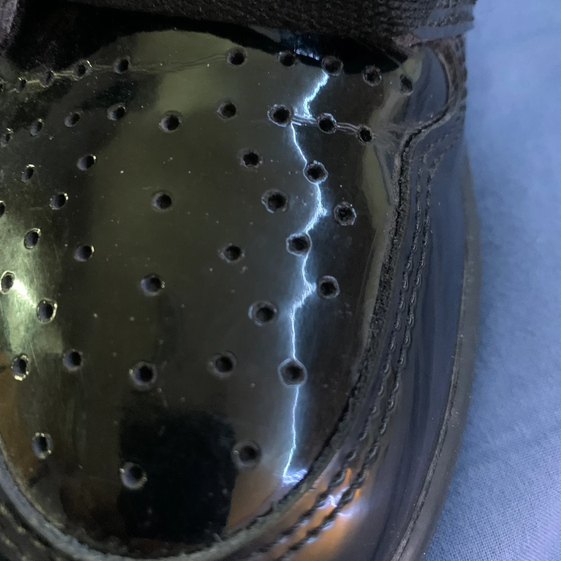 Jordan 1 High OG Black/Metallic Gold - 91