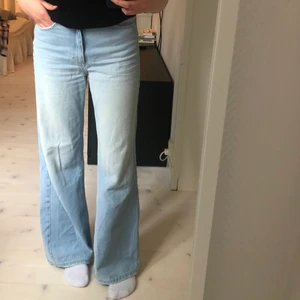 Jeans - Jeans från nakd i strl 38 men passar på mig som brukar ha 36. Skriv privat vid frågor💕