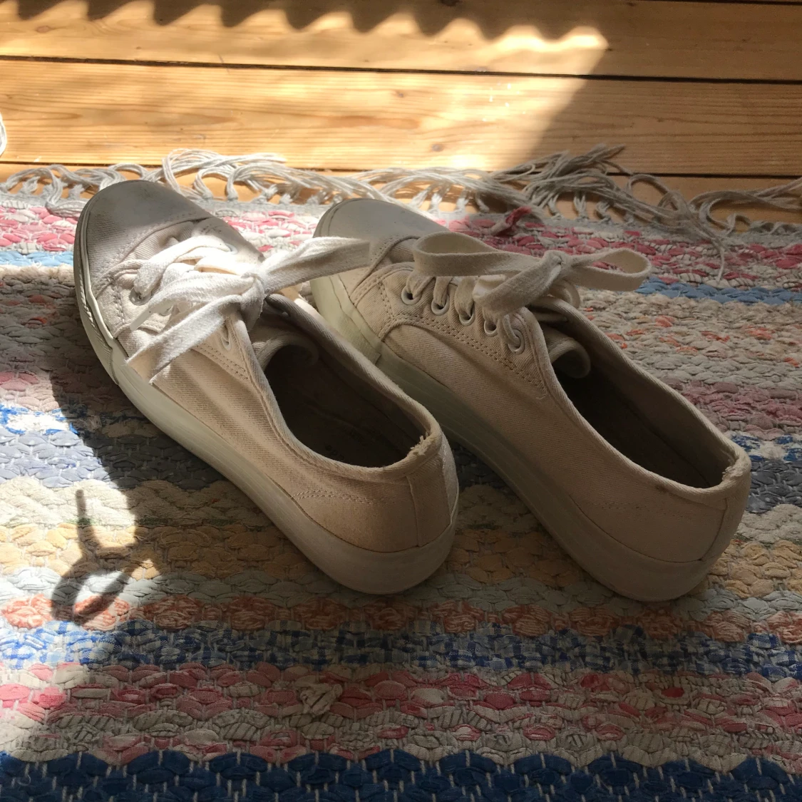 Vita sneakers - strl 36 - 90