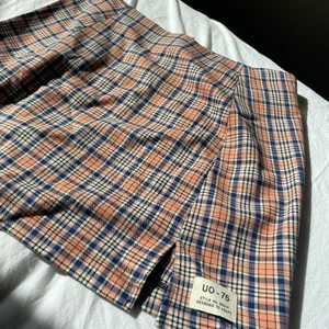 Kjol från Urban outfitters - Kjol i storlek M från Urban outfitters som är nästintill oanvänd 💕💕