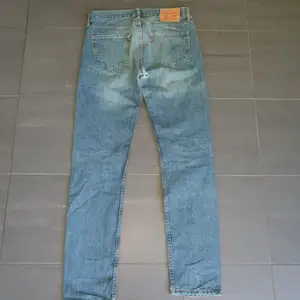Vintage Levi's jeans. Size W:30 L:32