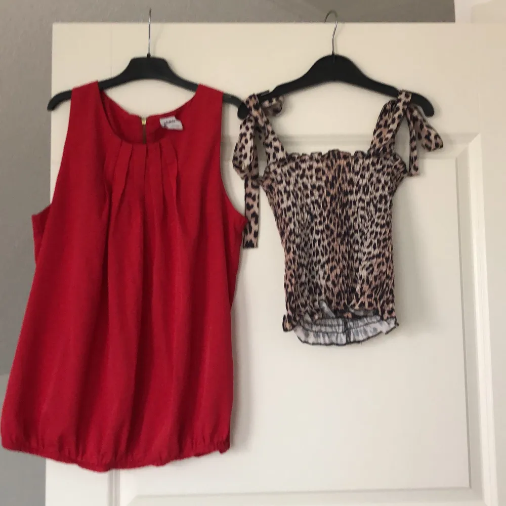 Den röda tröjan från vera mode storlek s  och den andra från gina tricot s 50kr st. Toppar.