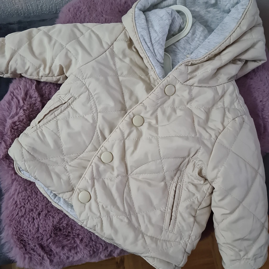 Baby jacka i storlek 62