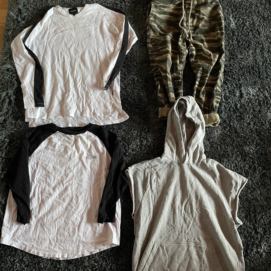 Kläder storlek M - 90