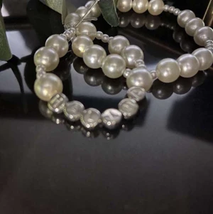 Armband - (Inte begagnad) ✨2st armband som säljs i par✨ Namn kan justeras (beställ valfritt namn/ord)