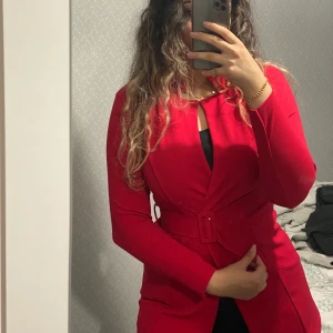 Kavaj - Storlek M, kavaj/klänning, helt oanvänd 