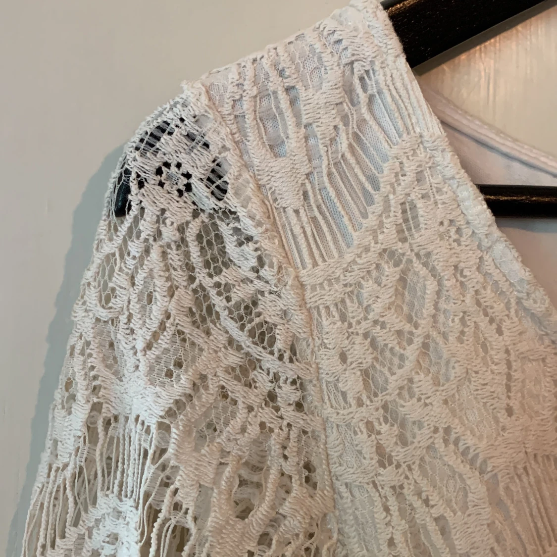 Cremefärgad spetsklänning - 90