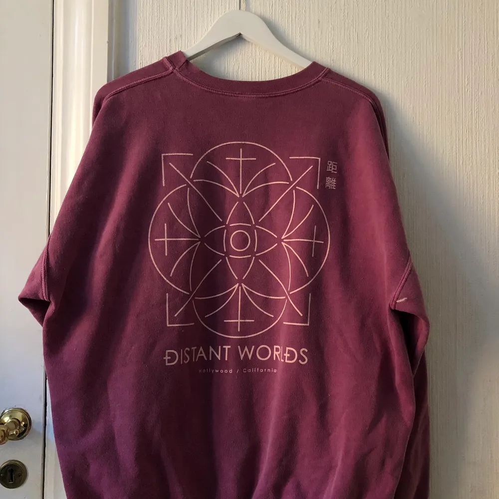 En lila/rosa oversized sweatshirt . Tröjor & Koftor.