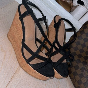 Fina klackar  - Snygga klackar från hm storlek 38 