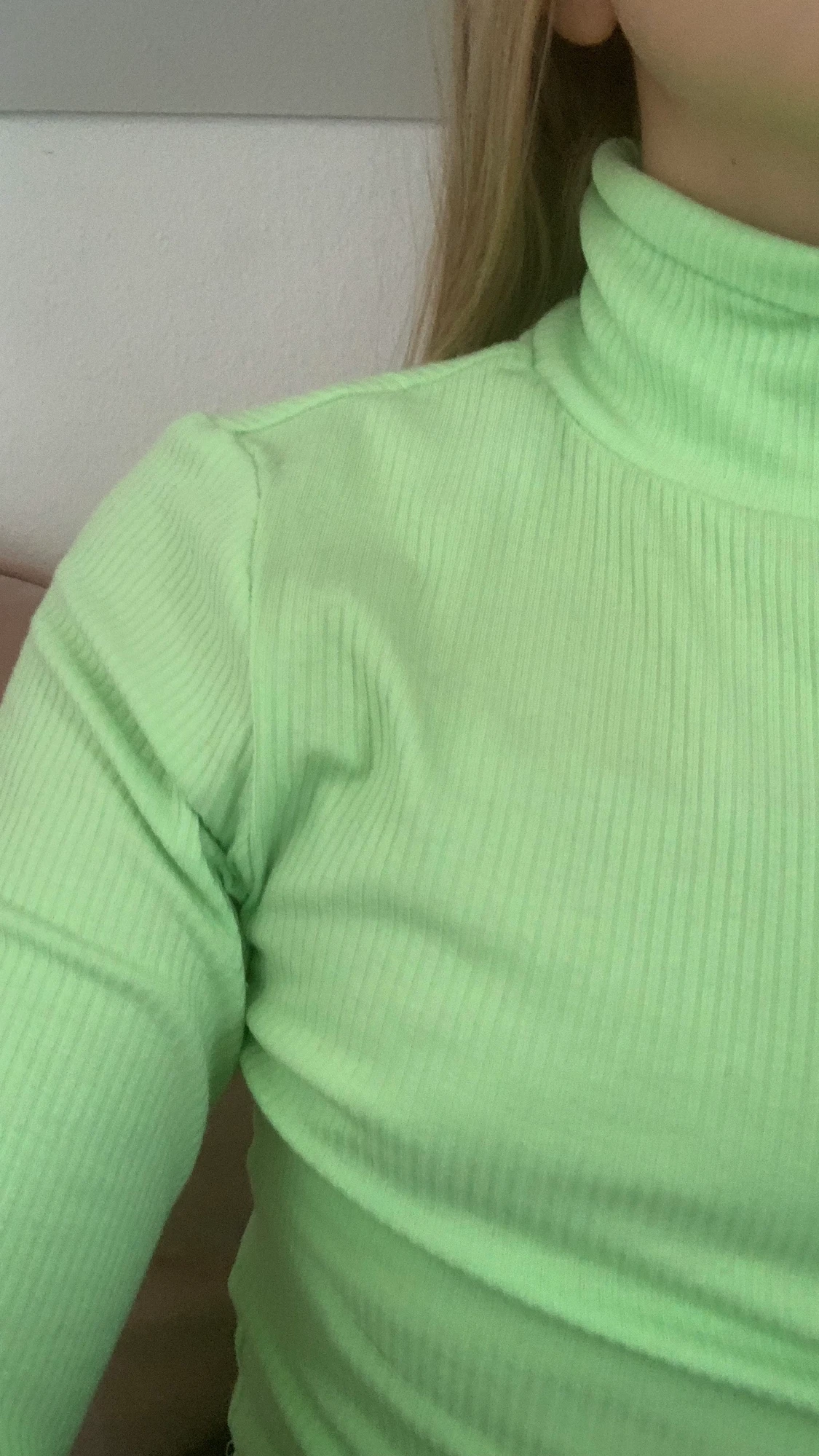 En grön polo tröja - 90